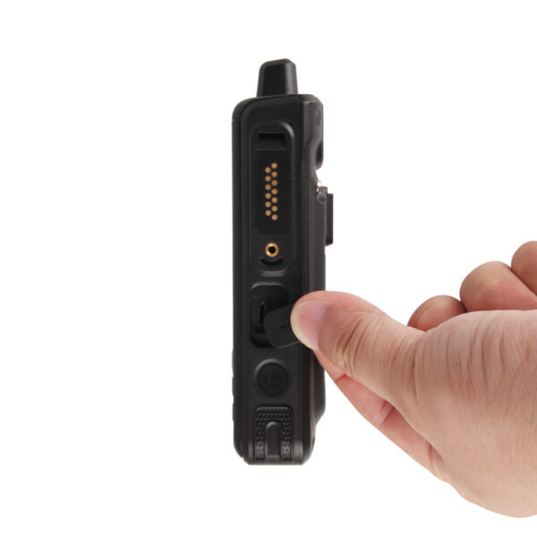 UNIWA B8000 2.4 Inch IPS Screen IP68 Waterproof Quad Core 4G LTE POC Walkie Talkie - Image 3